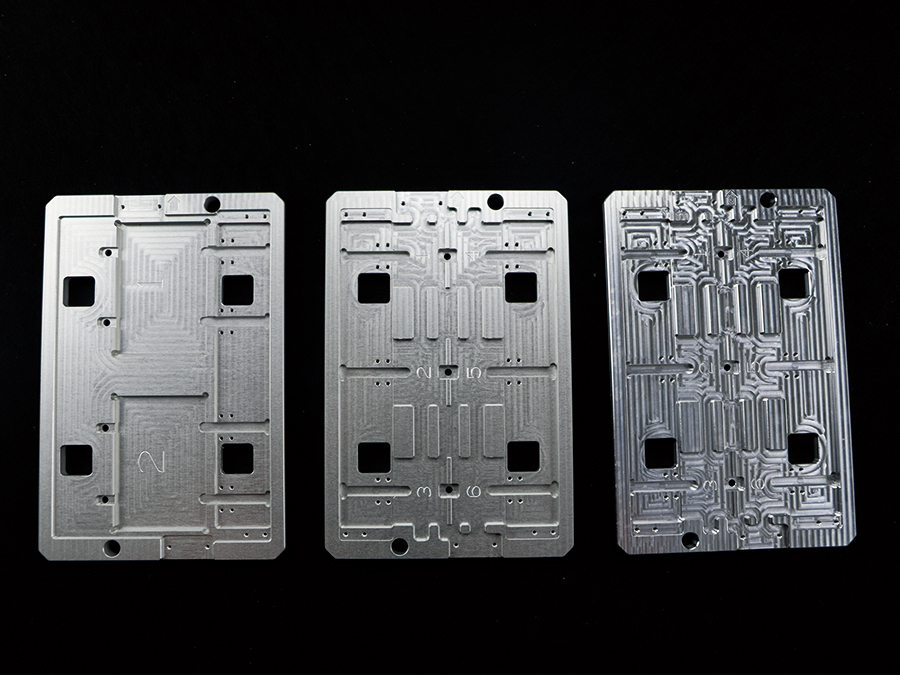 工業設備部(bu)件加工